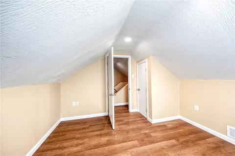 585 Maple Ave, Washington, PA 15301 photo 16