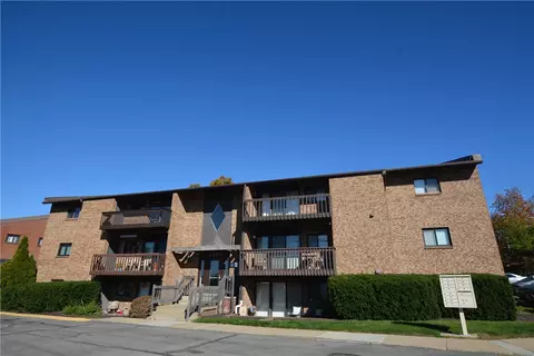 1201 Dutilh Rd #4, Cranberry Township, PA 16066