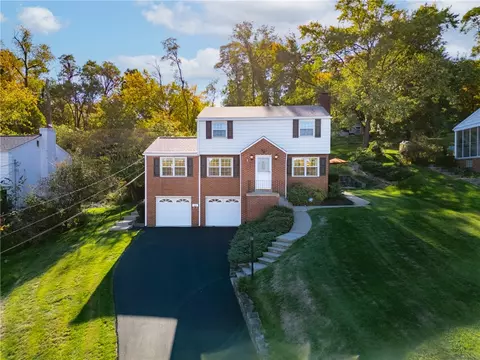 495 Long Dr, Pittsburgh, PA 15241