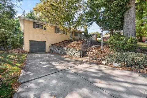 147 High Oak Pl, Pittsburgh, PA 15220