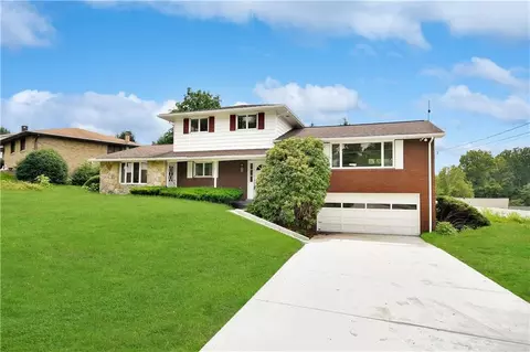 138 Stotler Dr, Delmont, PA 15626