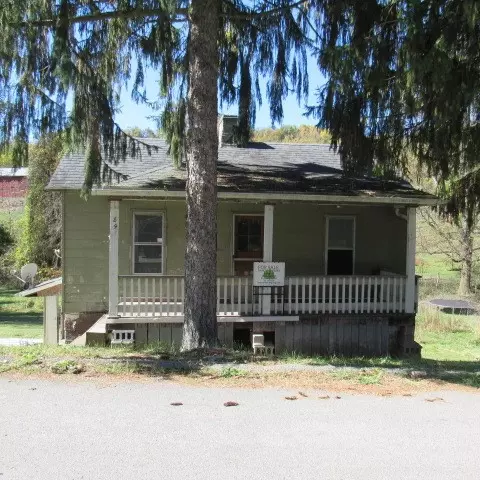 89 Old 51 Rd, Perryopolis, PA 15473