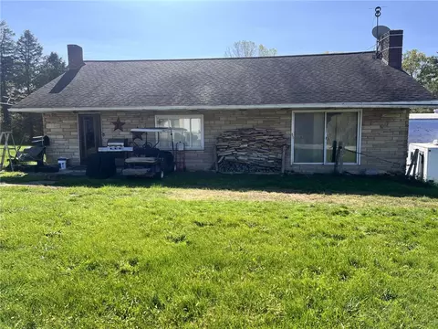 1025 Mcclellandtown Rd, Mcclellandtown, PA 15458