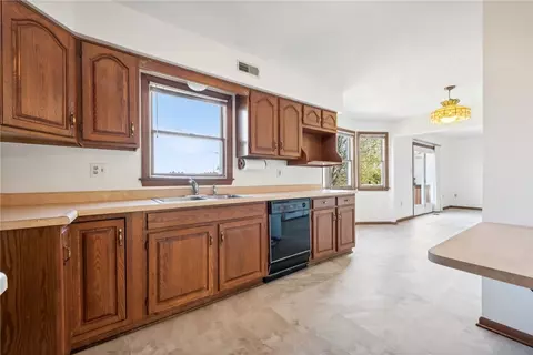 148 Rizzi Dr, Irwin, PA 15642 photo 13