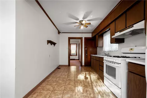 Entry Way - 22 Coraopolis Rd, Coraopolis, PA 15108 photo 2 of 2