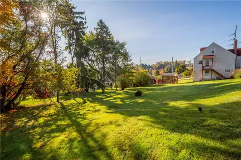Exterior - 22 Coraopolis Rd, Coraopolis, PA 15108 photo 6 of 6