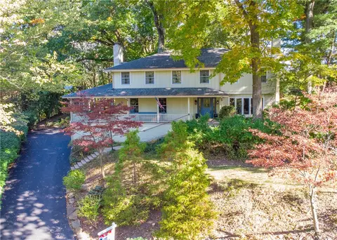 473 Woodland Hills Dr, Pittsburgh, PA 15235