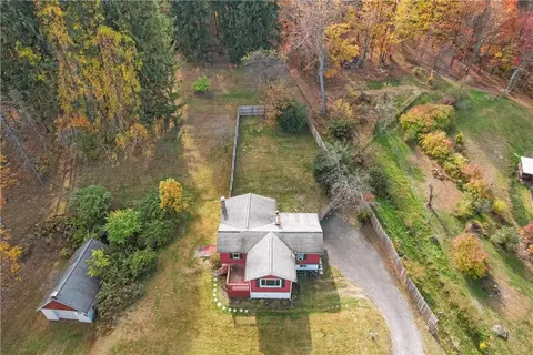 219 Lessig Rd, Leechburg, PA 15656