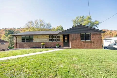 93 Little Deer Creek Rd, Cheswick, PA 15024