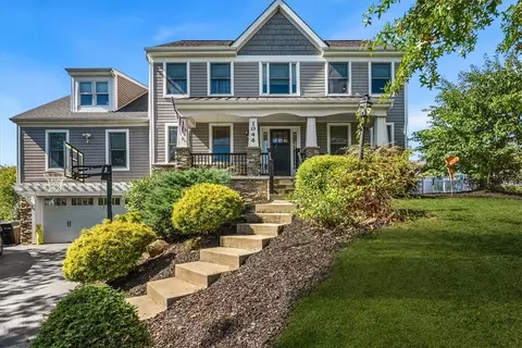 1046 Greenfield Dr, Canonsburg, PA 15317