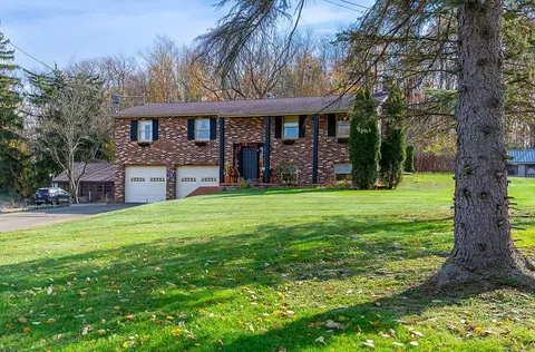 118 Hickory Dr, Beaver Falls, PA 15010