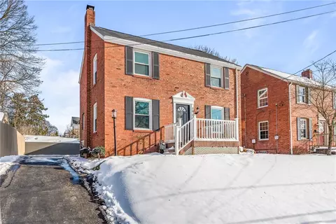 904 Delaware Ave, New Castle, PA 16105