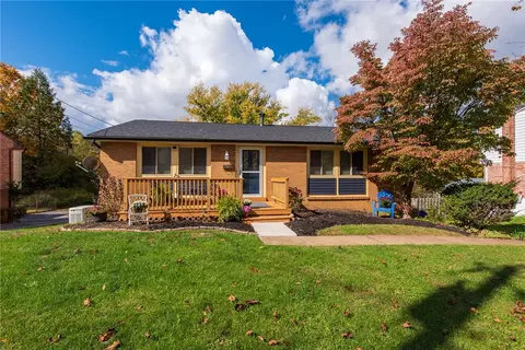185 New Hampshire Dr, New Kensington, PA 15068