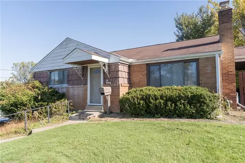10804 Highpoint Dr, Pittsburgh, PA 15235