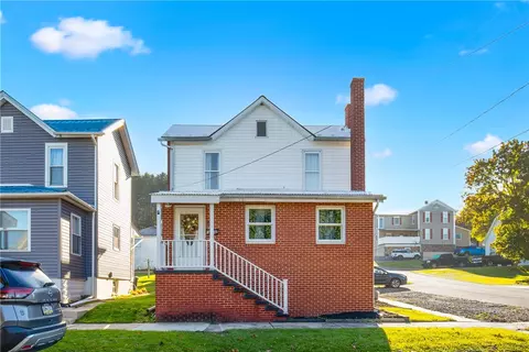 331 Sherman St, Meyersdale, PA 15552