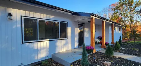 1038 Temple Rd, Monaca, PA 15061
