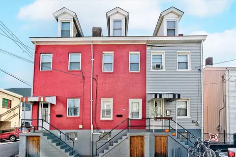 313 Darsie St, Pittsburgh, PA 15224
