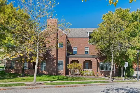 1071 Parkview Blvd, Pittsburgh, PA 15217