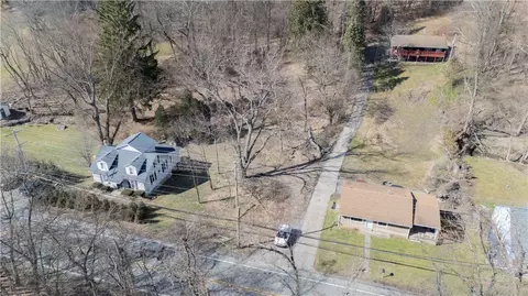 1118 Gringo Rd, Aliquippa, PA 15001