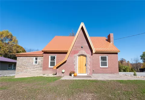 1924 White Cloud Rd, Leechburg, PA 15656