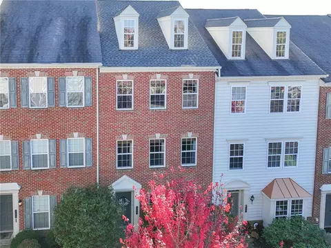 106 Village Pl, Wexford, PA 15090