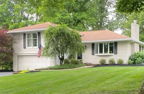 34 Cochran Dr, New Castle, PA 16105