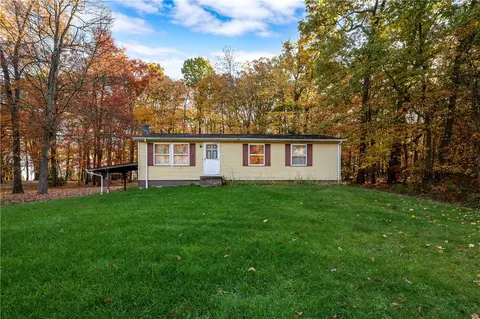 1046 State Route 4007, East Brady, PA 16028