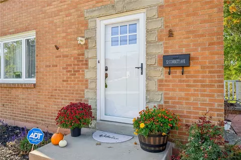 Entry Way - 32 Corbett Ave, Irwin, PA 15642 photo 1 of 1