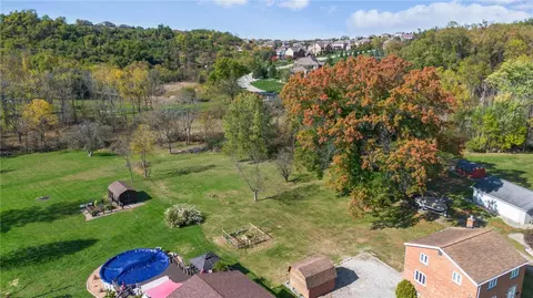 View/Area - 32 Corbett Ave, Irwin, PA 15642 photo 3 of 6