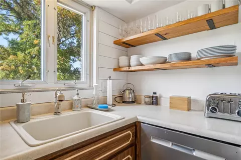 Kitchen - 32 Corbett Ave, Irwin, PA 15642 photo 3 of 6