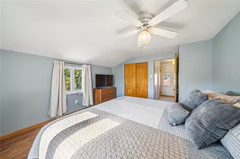 Bedroom - 32 Corbett Ave, Irwin, PA 15642 photo 3 of 5