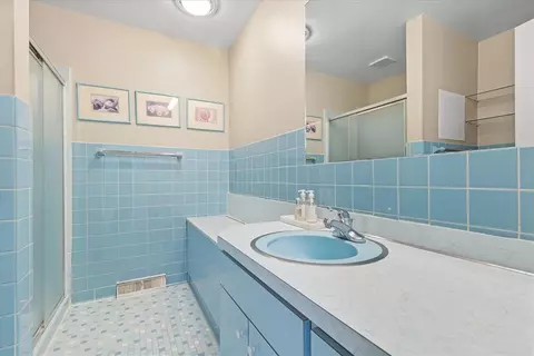 Bath - 2380 Willow Dr, North Huntingdon, PA 15642 photo 1 of 2
