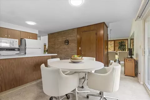 Dining - 2380 Willow Dr, North Huntingdon, PA 15642 photo 5 of 5