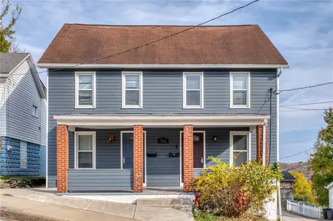704 Waddell Ave, Donora, PA 15033