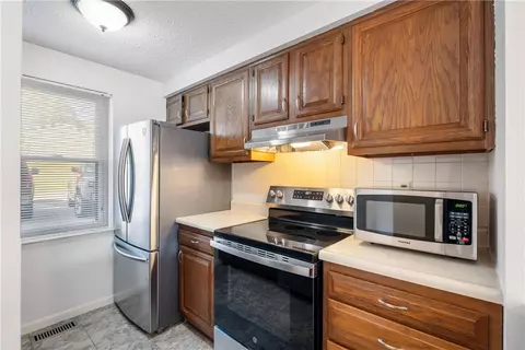 405 Brookside Ct, Seven Fields, PA 16046 photo 20