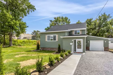 2106 Circle Dr, Aliquippa, PA 15001