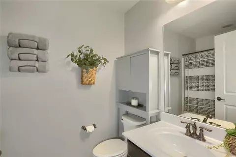 Bath - 1204 Pointe View Dr, Mars, PA 16046 photo 6 of 6