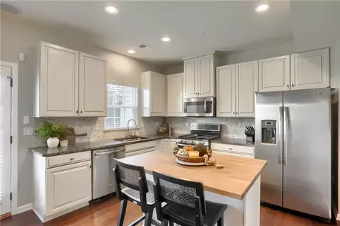 Kitchen - 1204 Pointe View Dr, Mars, PA 16046 photo 1 of 3