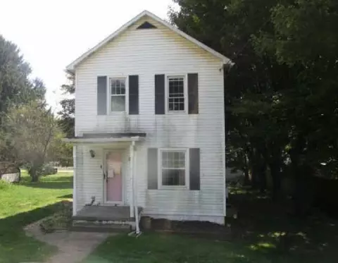 299 Main St, Ernest, PA 15739
