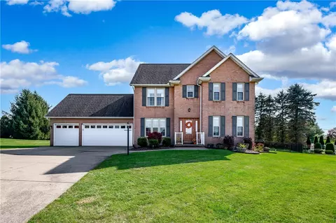 104 Manor Ct, Butler, PA 16001