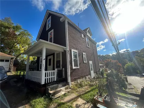 2220 Hayson Ave, Pittsburgh, PA 15216