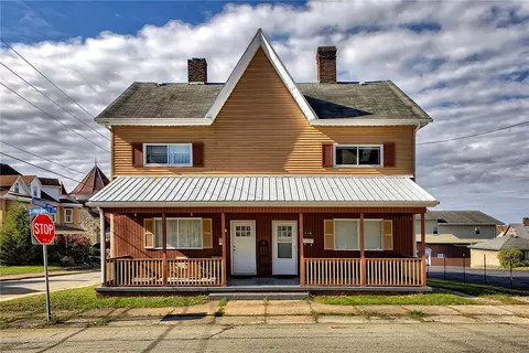 116 Prospect St, Connellsville, PA 15425
