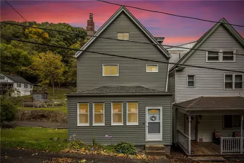 147 Riverview Ave, Mckees Rocks, PA 15136