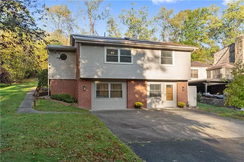 1116 Penhurst Drive Ext, Mckeesport, PA 15135