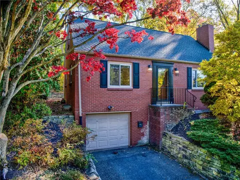 107 Mohawk Dr, Pittsburgh, PA 15228