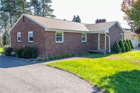 116 Glenwood Ave, Evans City, PA 16033