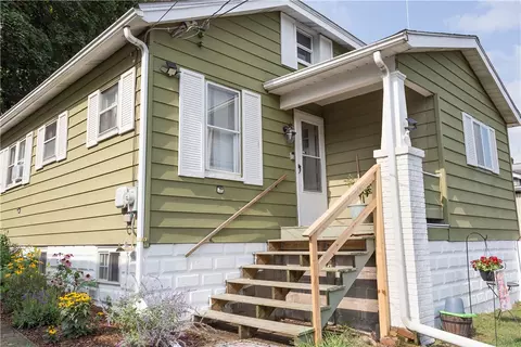 Exterior - 223 Bryant St, Vandergrift, PA 15690 photo 3 of 4