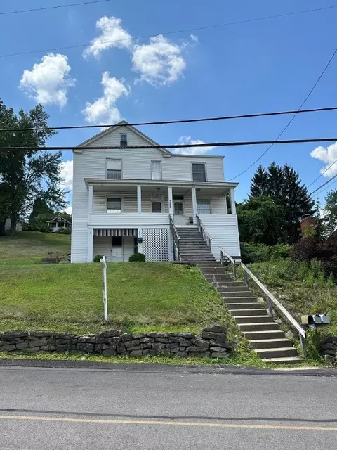 5808 Curry Rd, Pittsburgh, PA 15236