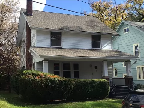 131 Woodrow Ct, Sharon, PA 16146