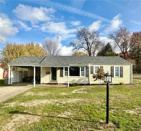 12 Kendall Dr, Uniontown, PA 15401
